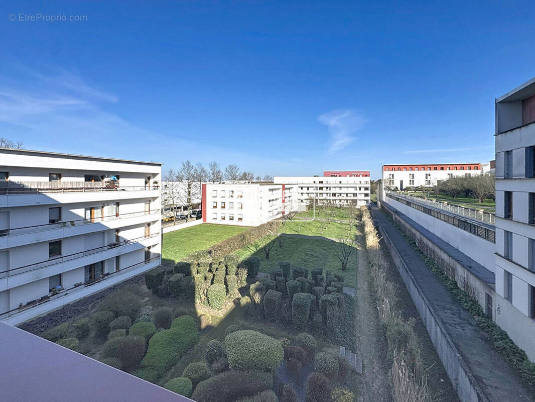 Appartement à SAINT-JACQUES-DE-LA-LANDE