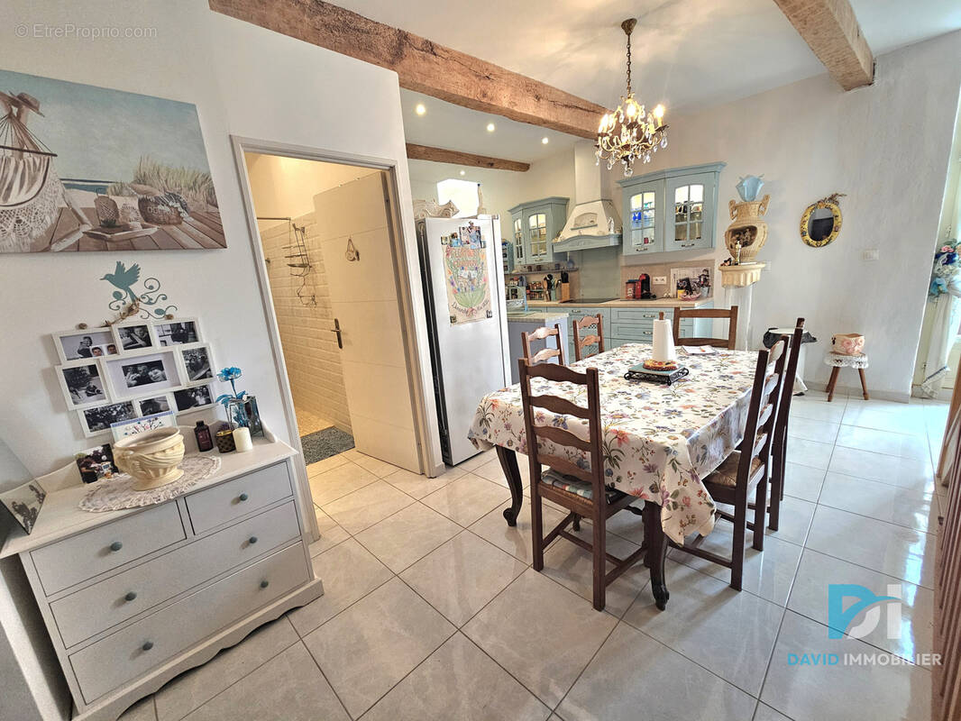 Maison de village avec garage et T2 indépendant - photo 1