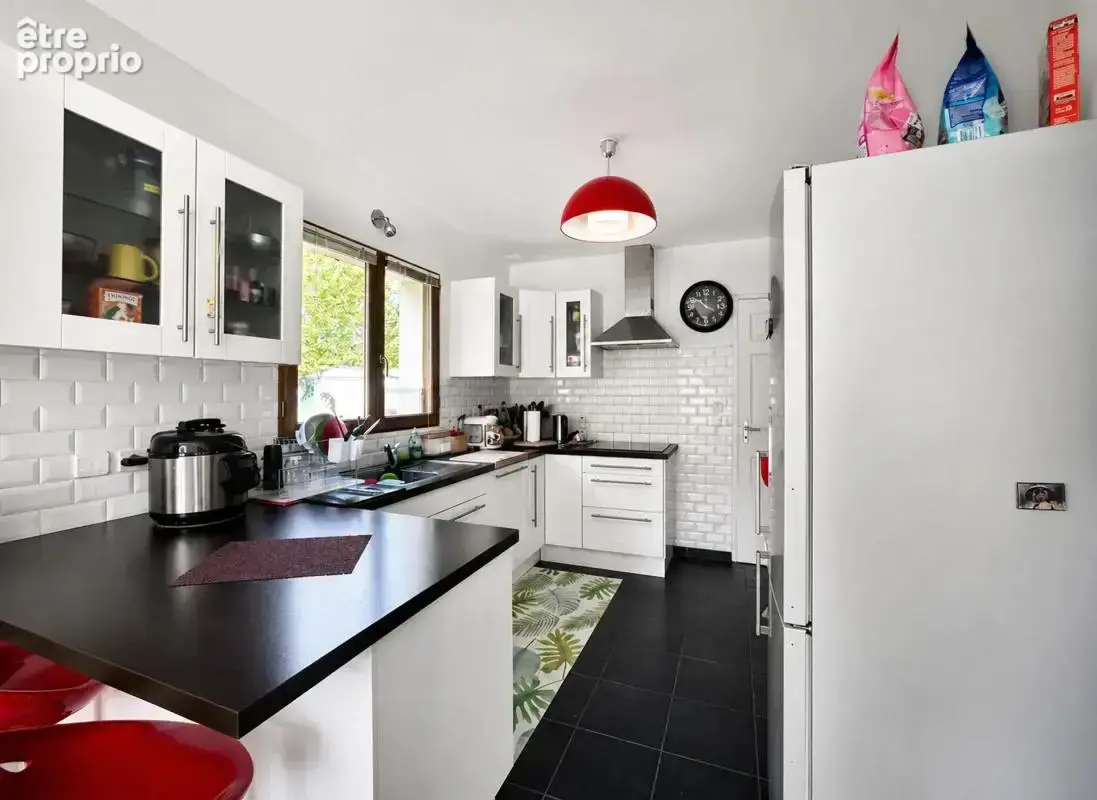 Maison de 5 pièces de 90 m² à Saint-André-le-Gaz - photo 4