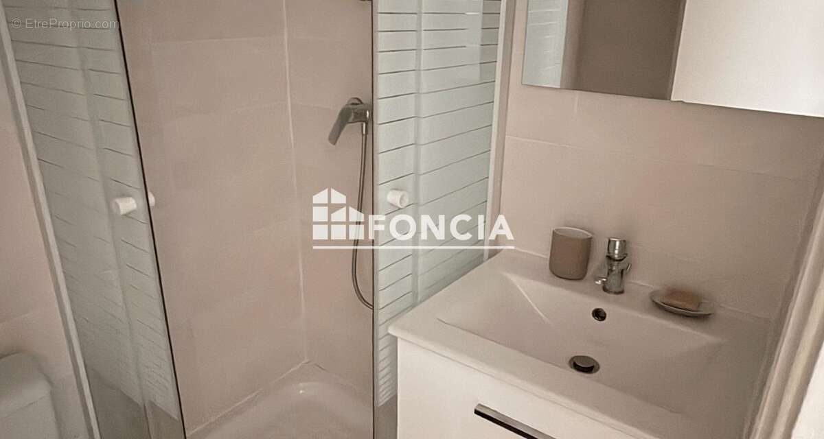 Appartement à MARSEILLE-2E