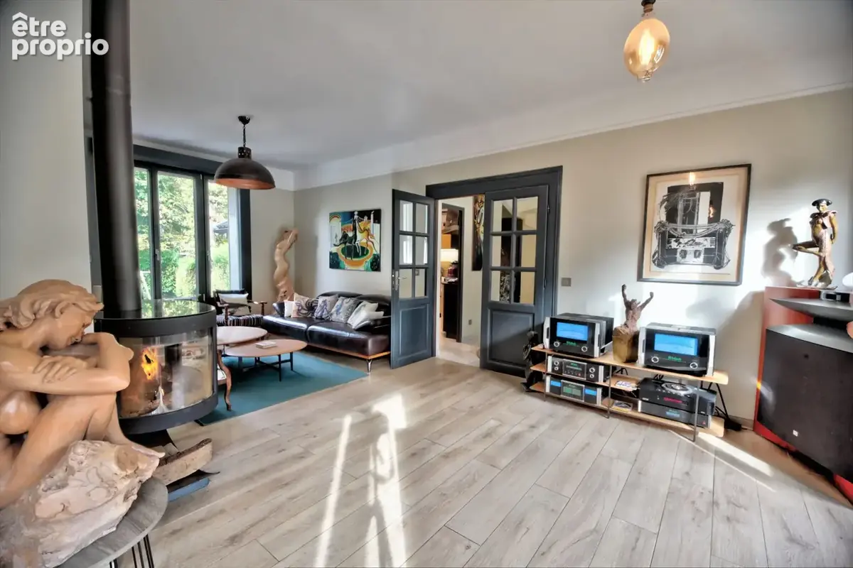 Maison 225 m² à La Celle-Saint-Cloud  - photo 9