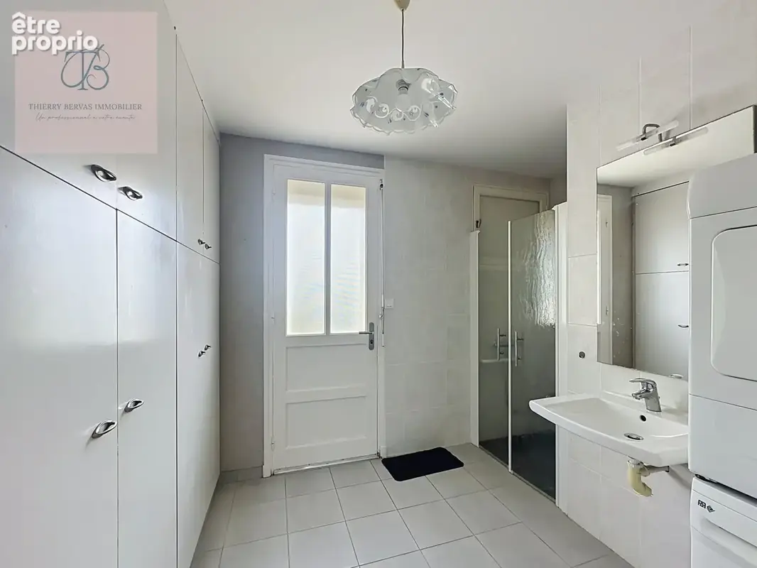 Une maison familiale, 4 chambres, avec jardin et garage - photo 5