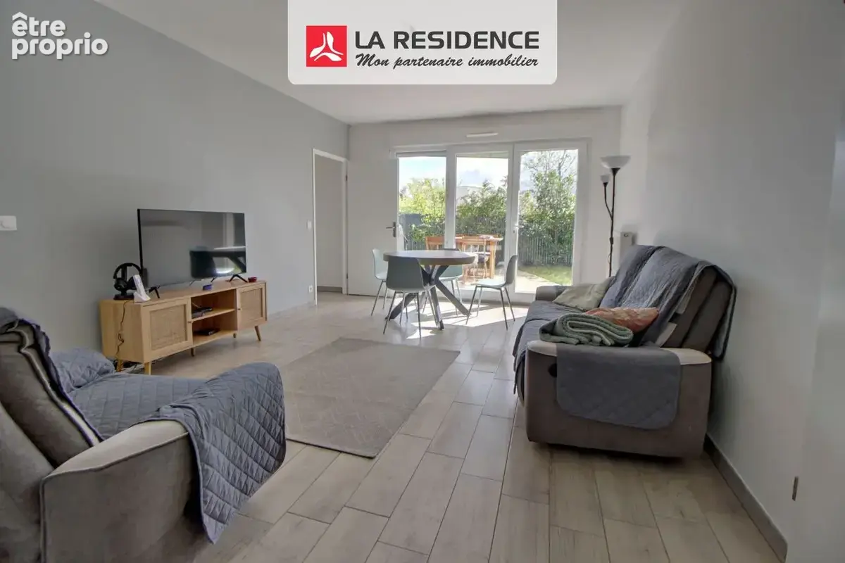 Appartement 4 pièces 84 m² à vendre à Villepreux (78450) - photo 2