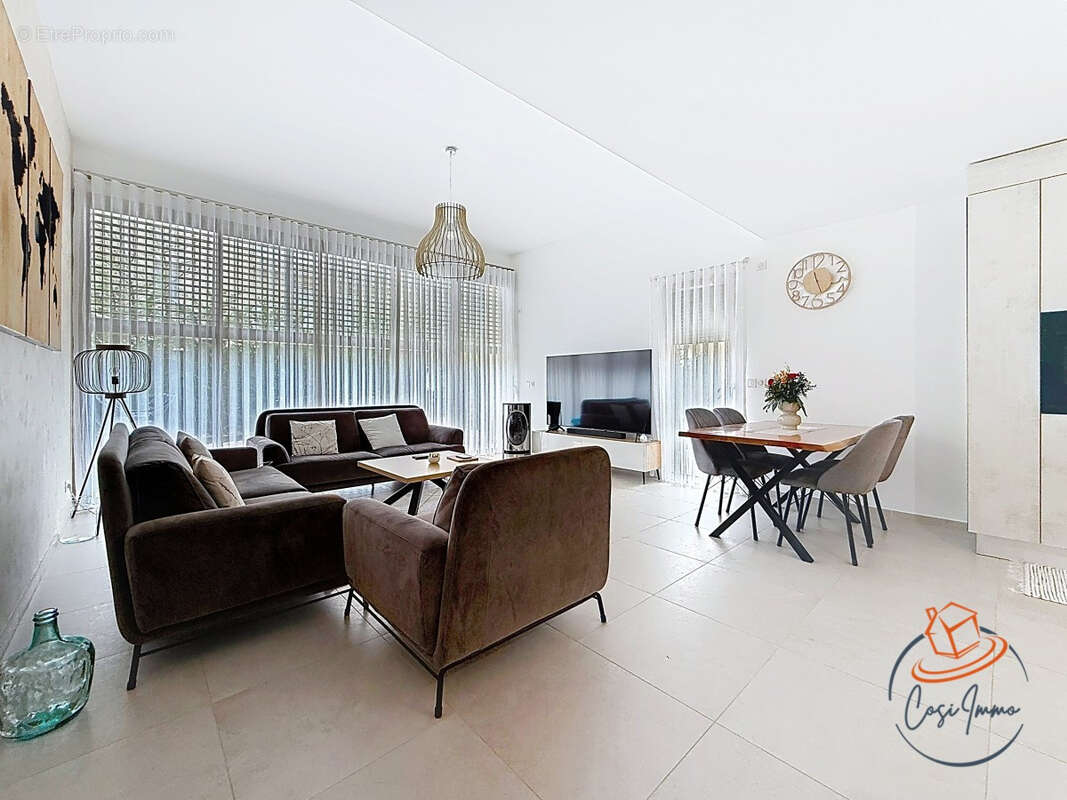 Maison à FERNEY-VOLTAIRE