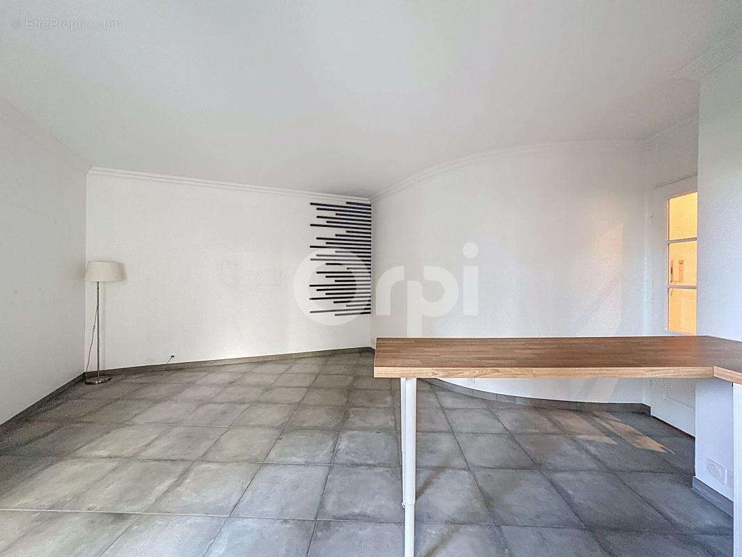 Appartement à LE PERREUX-SUR-MARNE