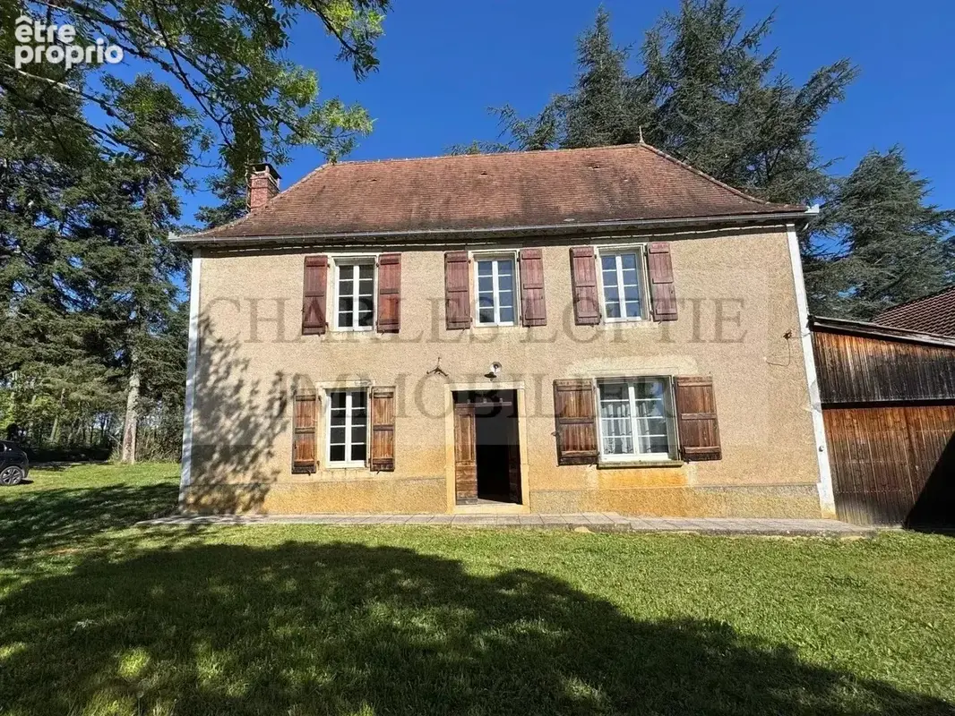 Authentique corps de ferme en pierre sur 4.8 ha de terrain, près de Cazals au cœur de la Bouriane. - photo 2