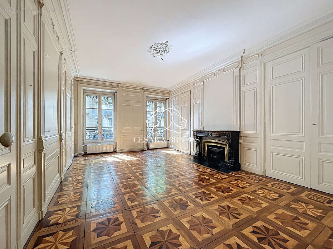 Appartement 137 m² à Lyon-6e  - photo 2