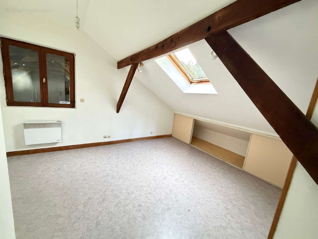 Maison à SEMUR-EN-VALLON