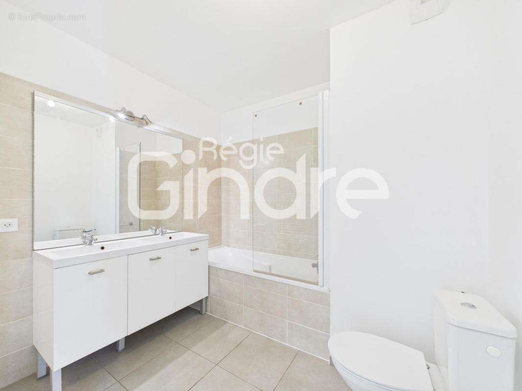 Appartement à CRAPONNE