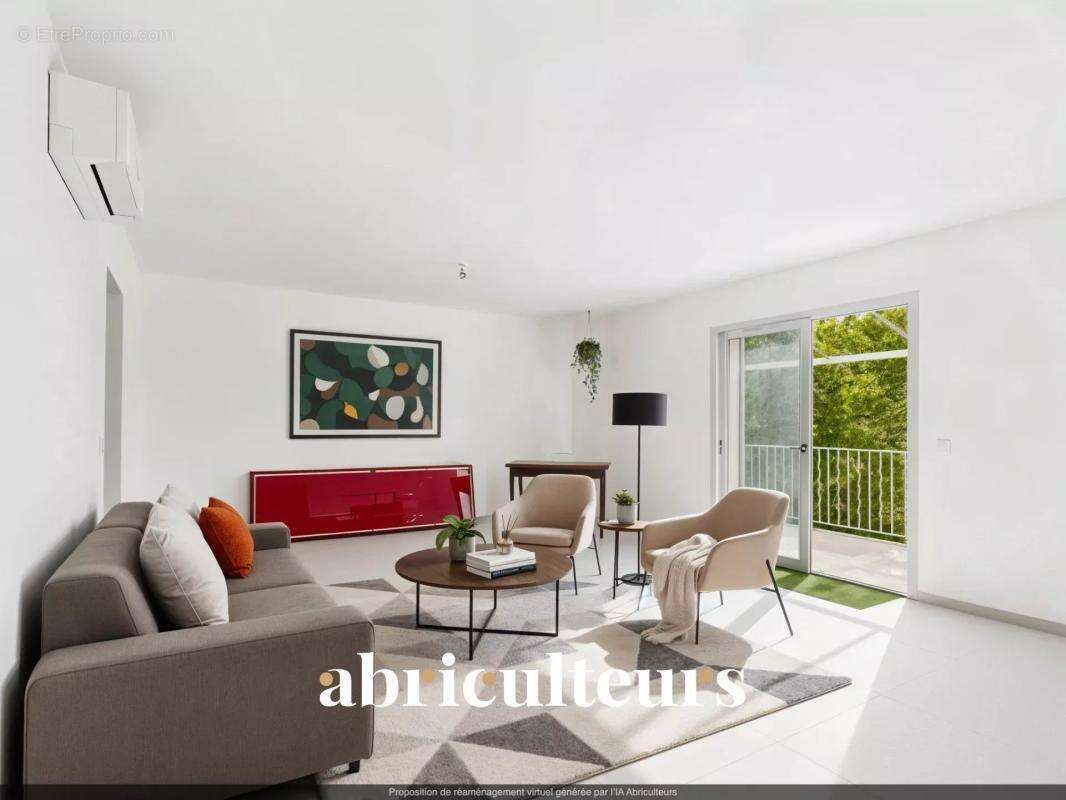 Appartement à FAYENCE