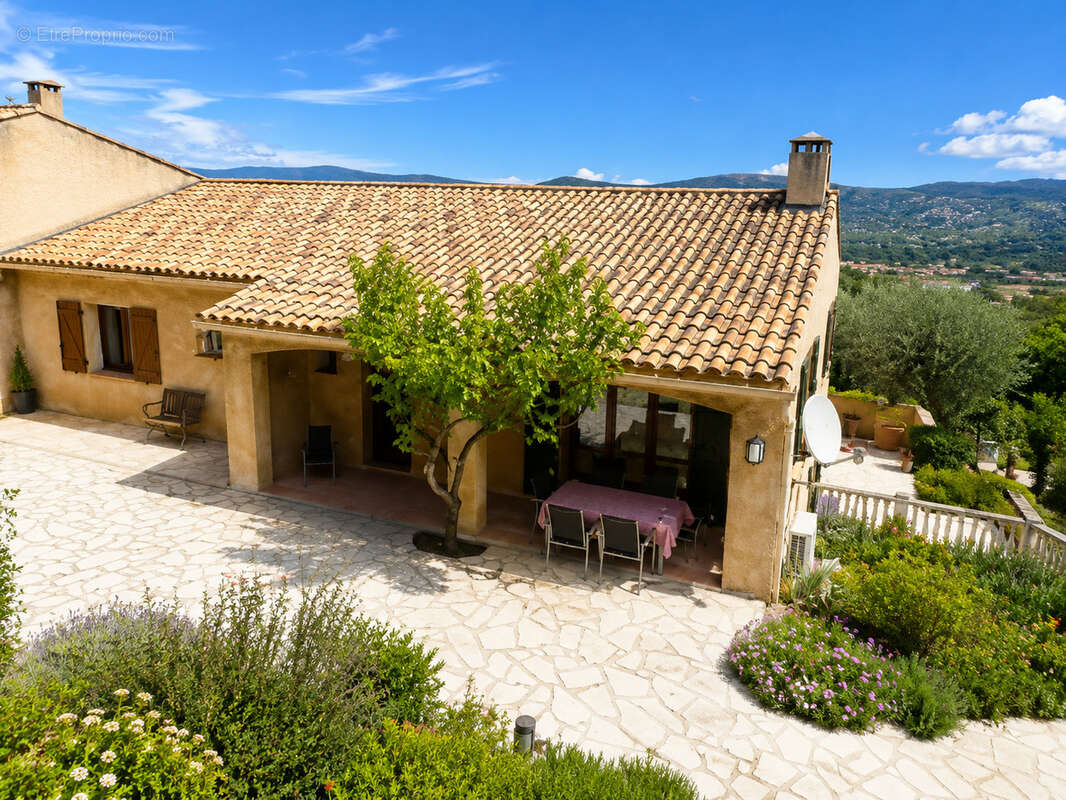 Maison à LA CROIX-VALMER