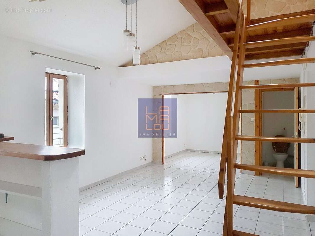 Appartement à LAMALOU-LES-BAINS