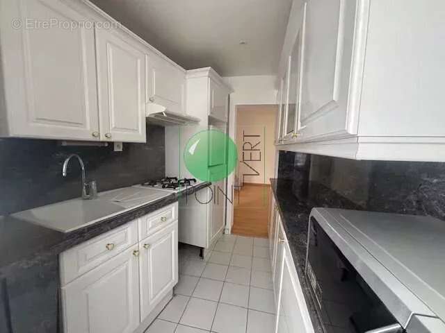 Appartement à LA FERTE-ALAIS