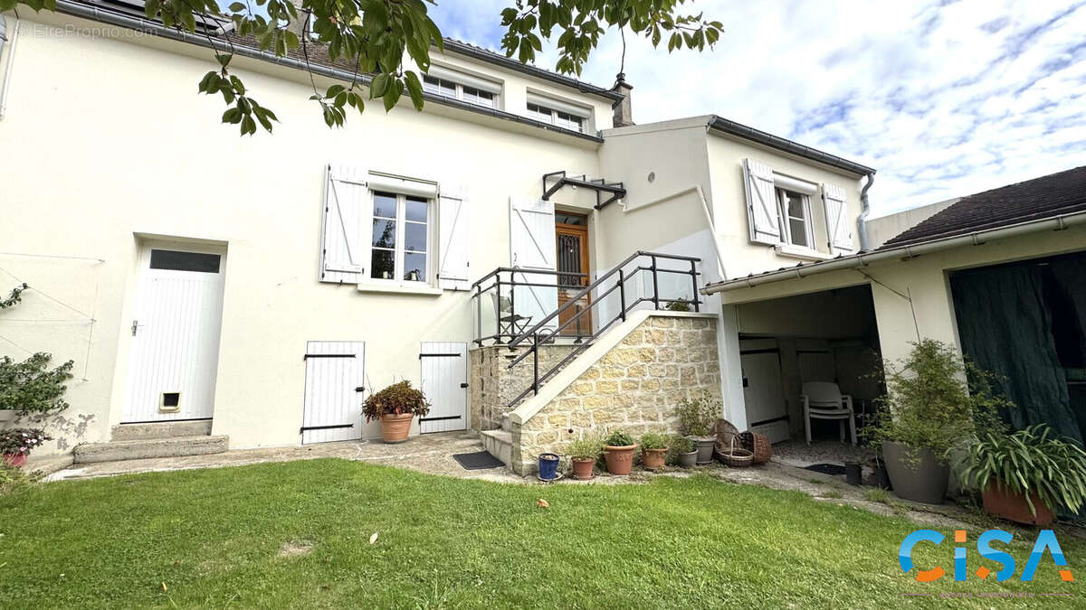 Maison à SENLIS