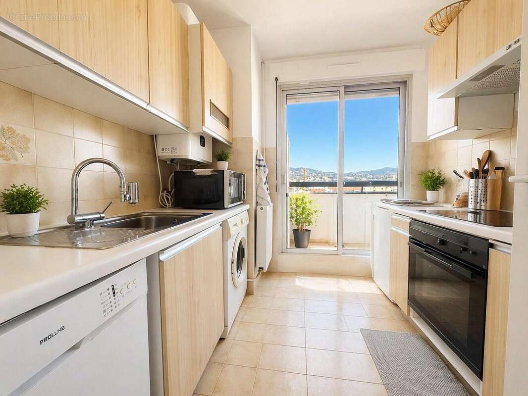   - Appartement à NICE