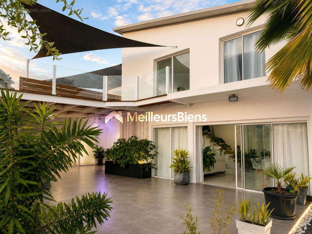 Villa d'exception avec vue panoramique, piscine à débordement, jacuzzi et sauna - photo 2