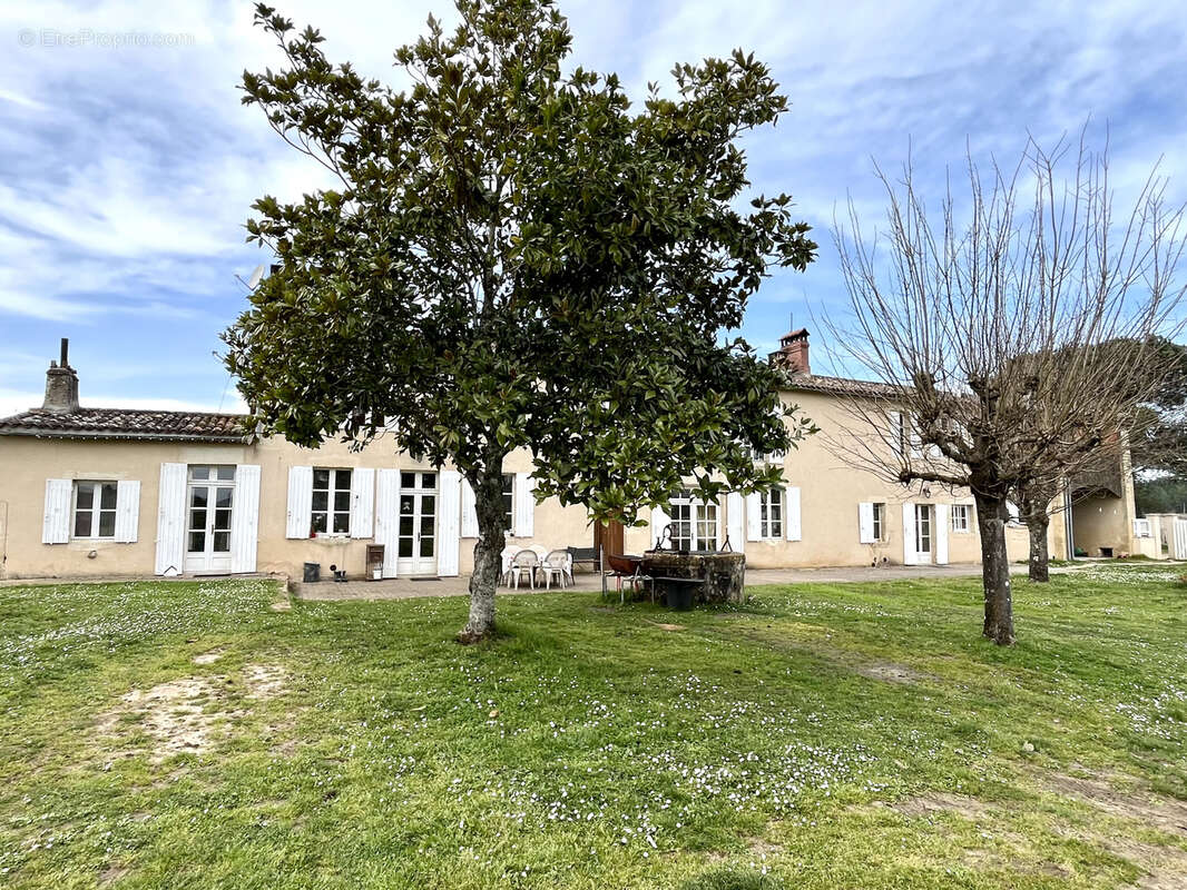 Maison à LANGON
