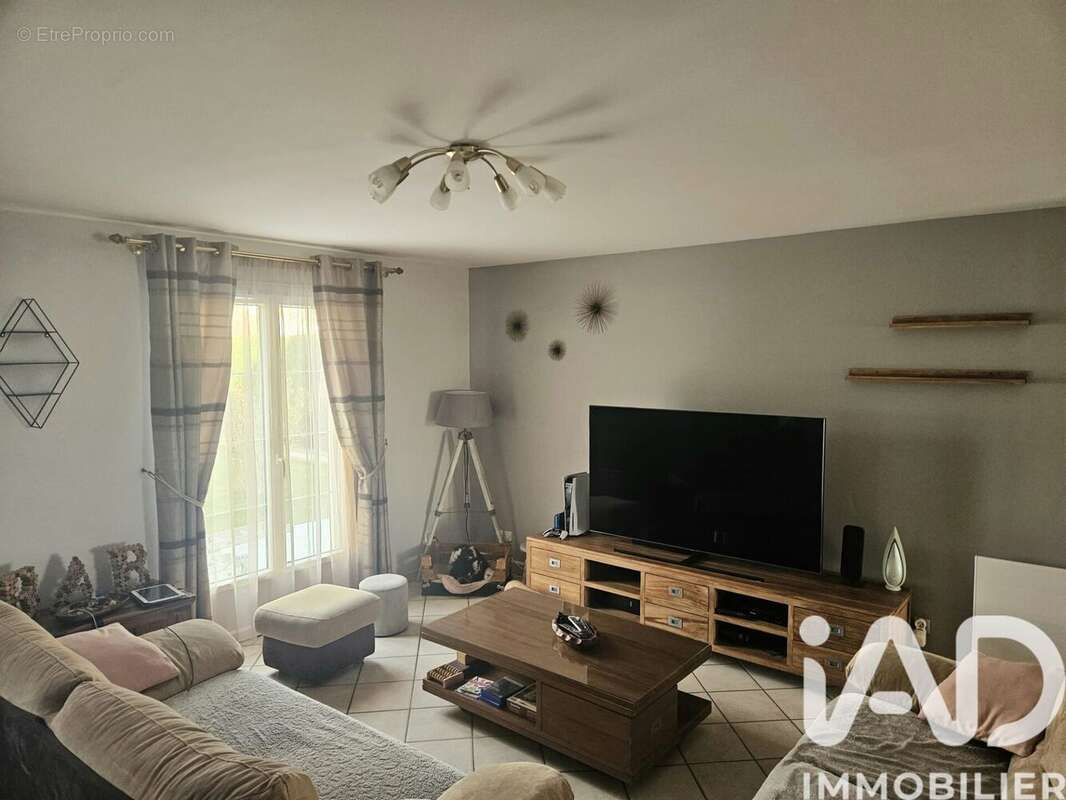Photo 4 - Maison à MEROBERT
