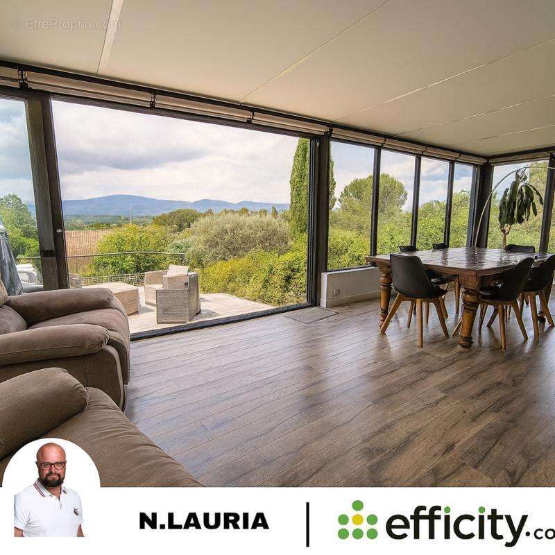 Maison à LE PUY-SAINTE-REPARADE