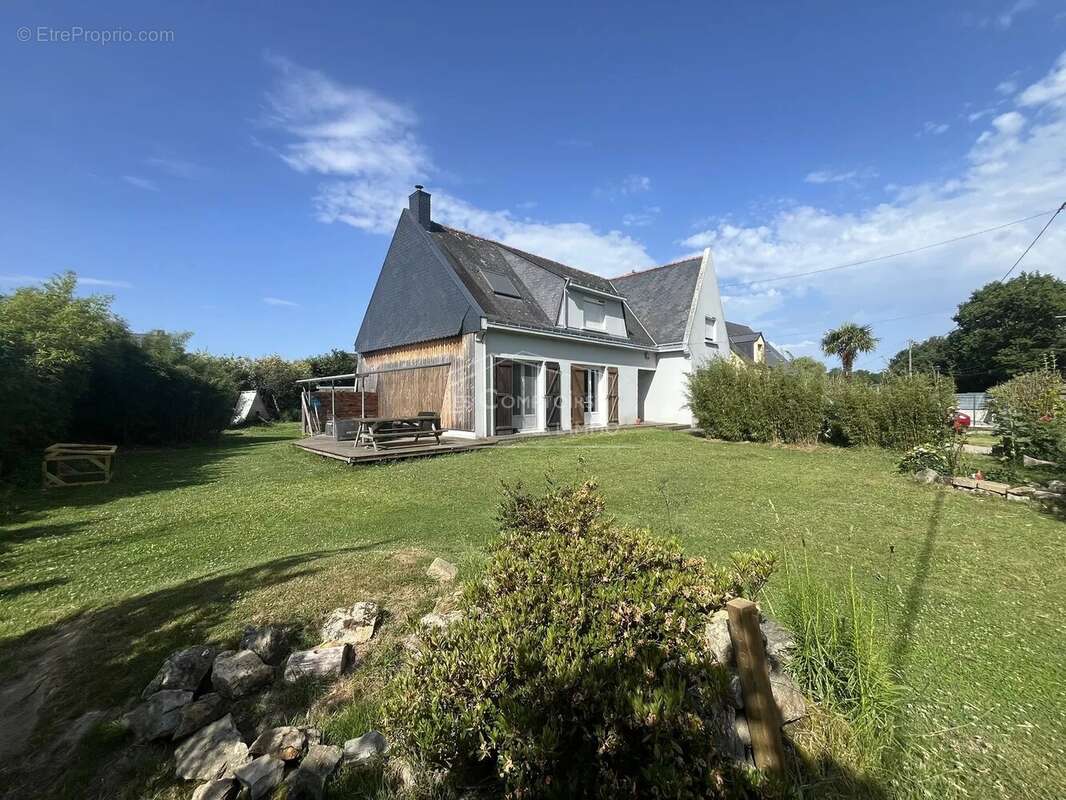 Maison à DONGES