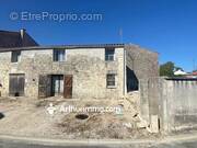 Maison à MACQUEVILLE