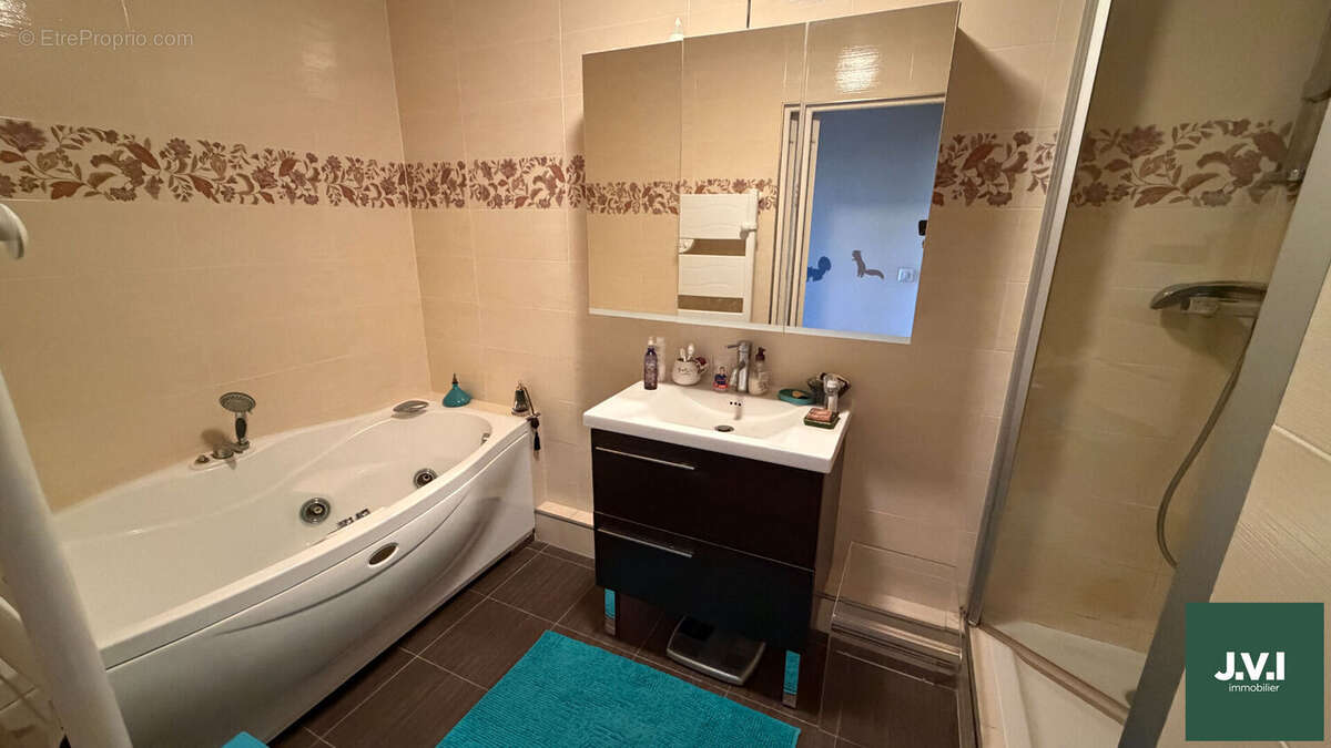 Appartement à ENGHIEN-LES-BAINS