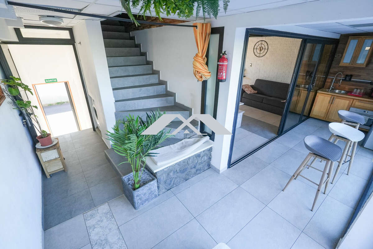 Maison 120 m² à Saint-Pierre  - photo 5