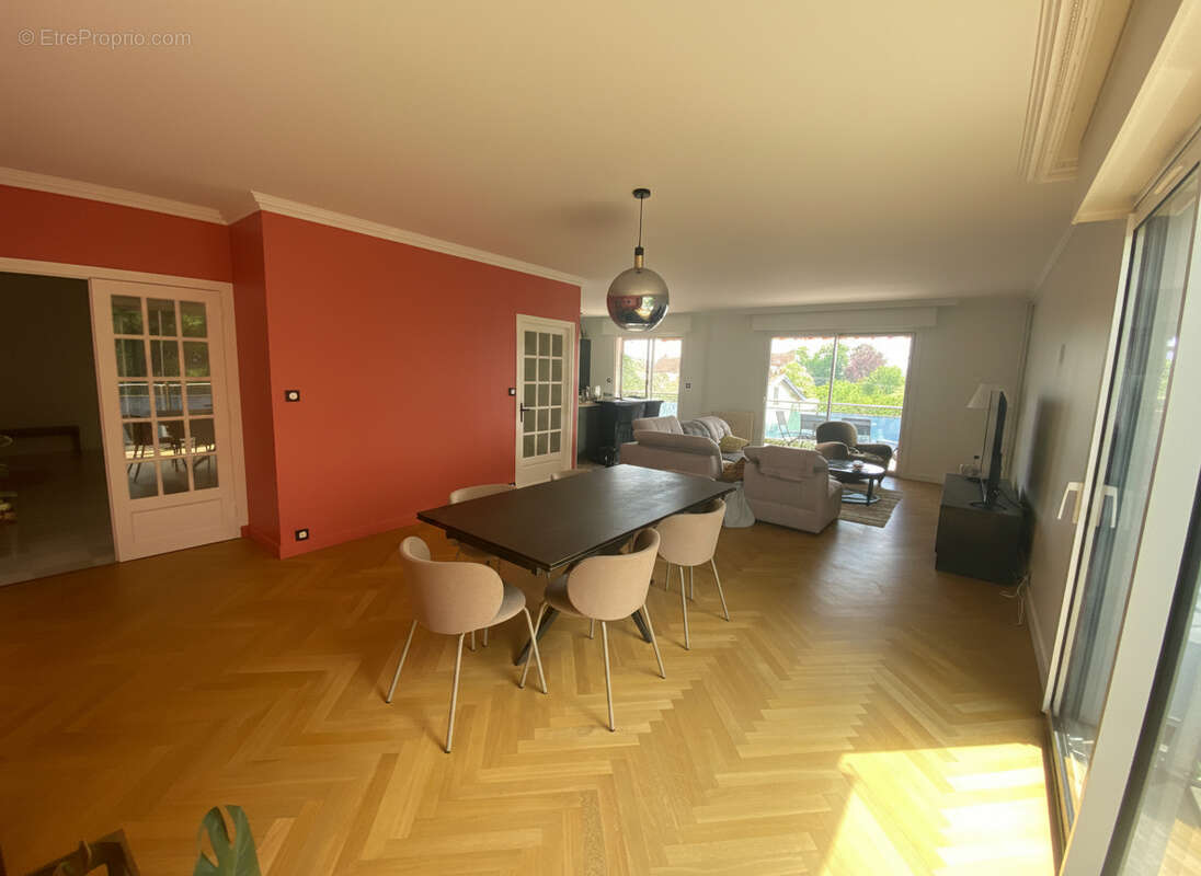Appartement Dijon 5 pièce(s) 138.7 m2 + terrasse + garage+ caves - photo 4