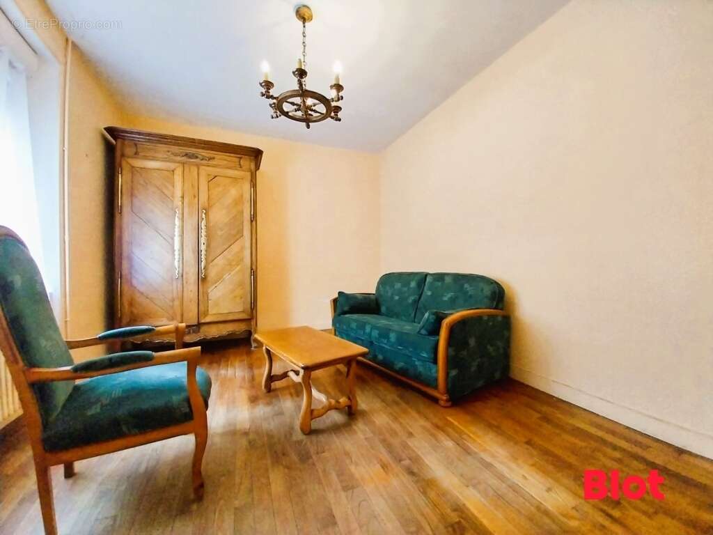 Maison à SAINT-JOUAN-DES-GUERETS