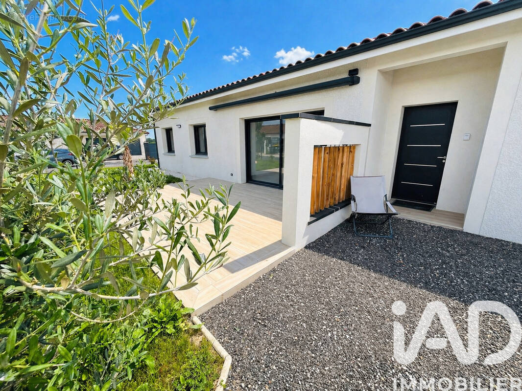 Photo 1 - Maison à MONTECH