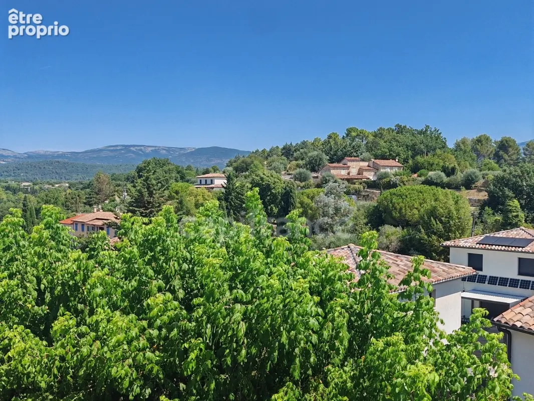 Appartement à MONTAUROUX