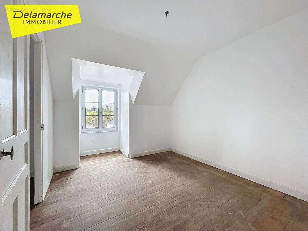 Maison à LA HAYE-PESNEL