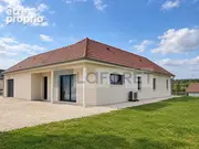 Maison à VILLEGUSIEN-LE-LAC