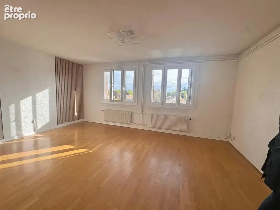 Appartement 4 pièces 97 m² à vendre à Roanne (42300) - photo 1