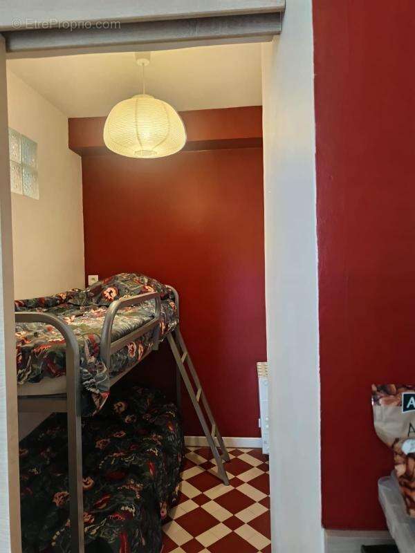 Appartement à VARAVILLE