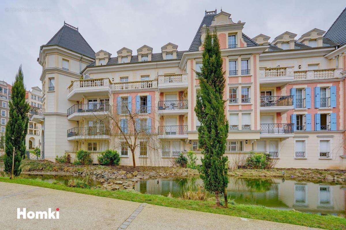 Appartement à LE PLESSIS-ROBINSON