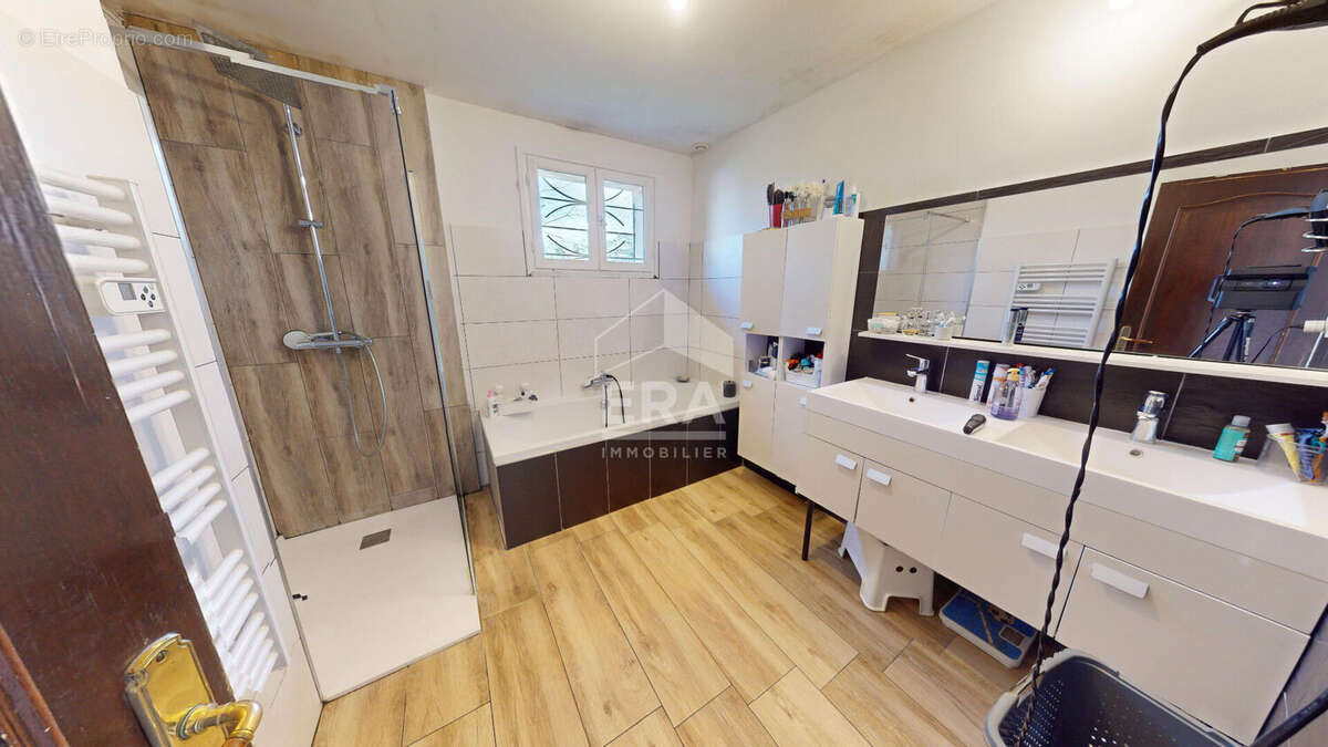 Maison à CHATEAU-GAILLARD