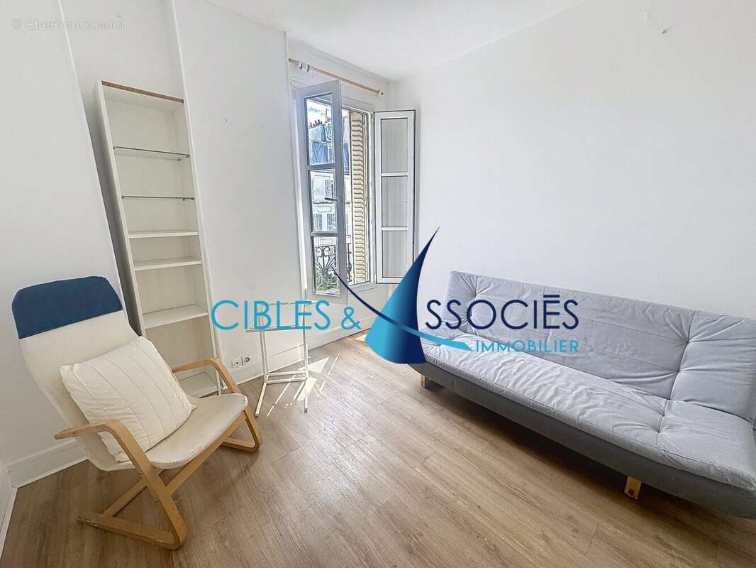 Appartement à PARIS-10E