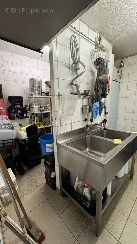 Commerce à MARSEILLE-8E