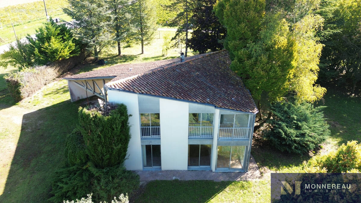 Maison à BRIE-SOUS-ARCHIAC