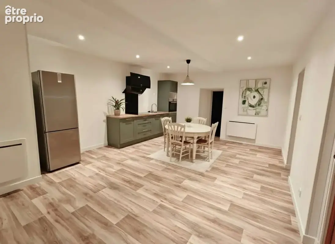 Appartement 211 m² à vendre à Issoudun (36100) - photo 2