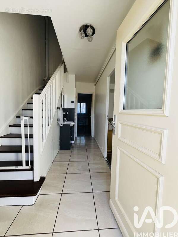 Photo 5 - Maison à FLEURY-LES-AUBRAIS