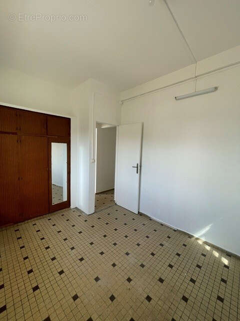 Villa de type 4 avec 3 chambres + bureau +  garage ferme et jardin clos - photo 15