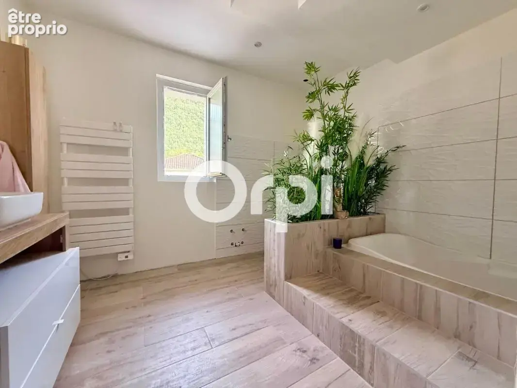 Tencin – duplex de 158 m² avec terrasse, jardin privatif, garage à velo/moto et parking - photo 15