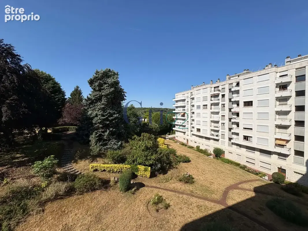 Vue exceptionnelle sur tout paris - magnifique 3 pieces de 80m2 avec 11m2 de terrasse + balcon - photo 20