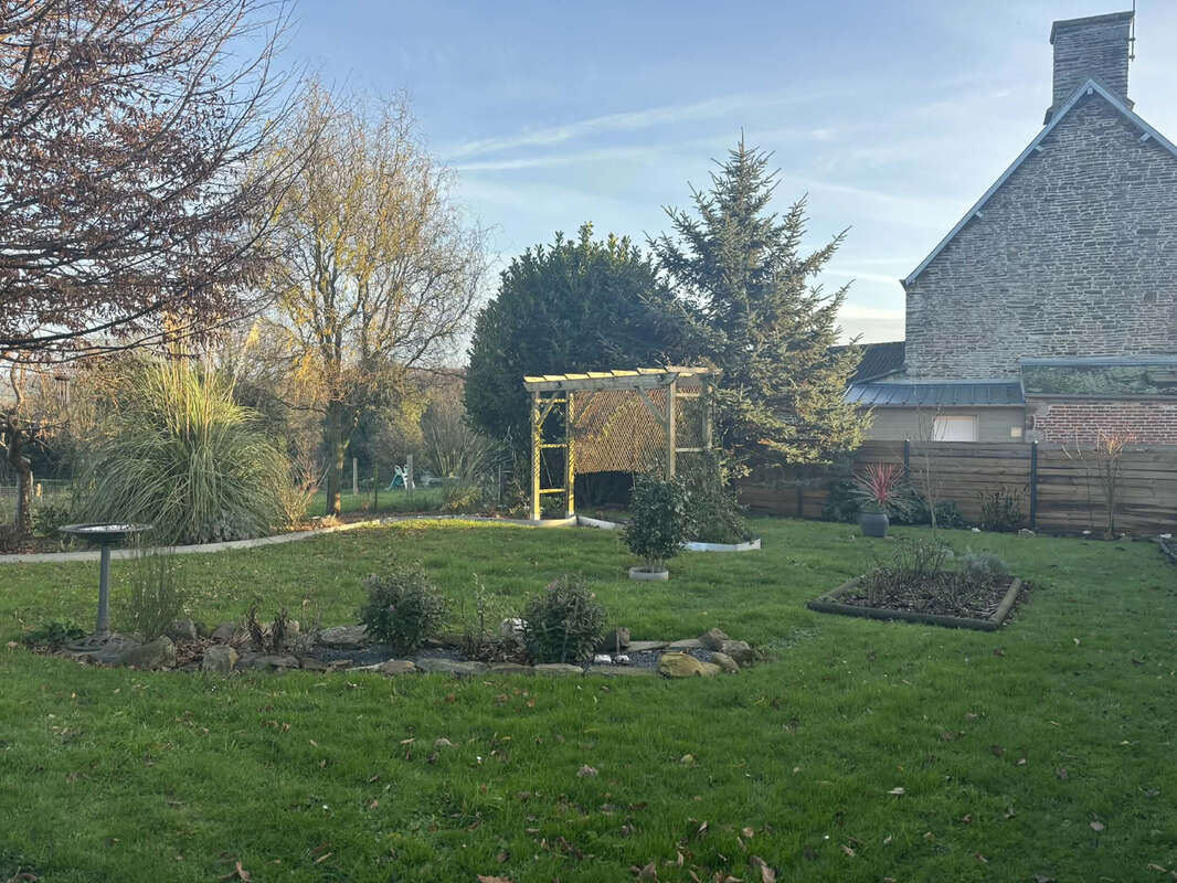 Maison à JUVIGNY-LE-TERTRE