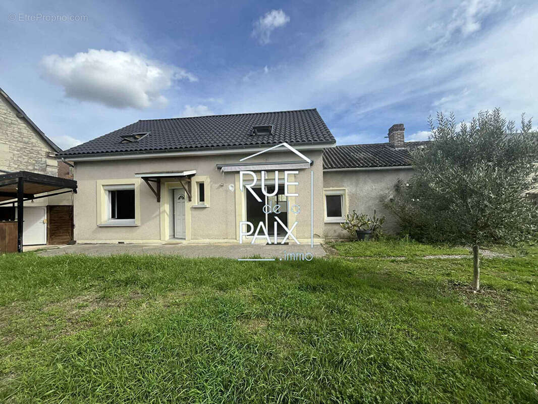 Maison à NAINTRE