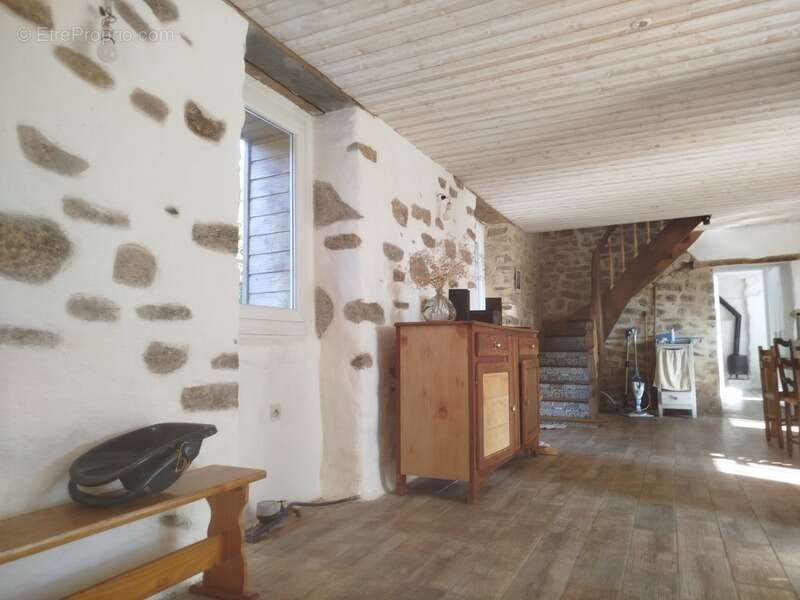 Maison à MELLIONNEC