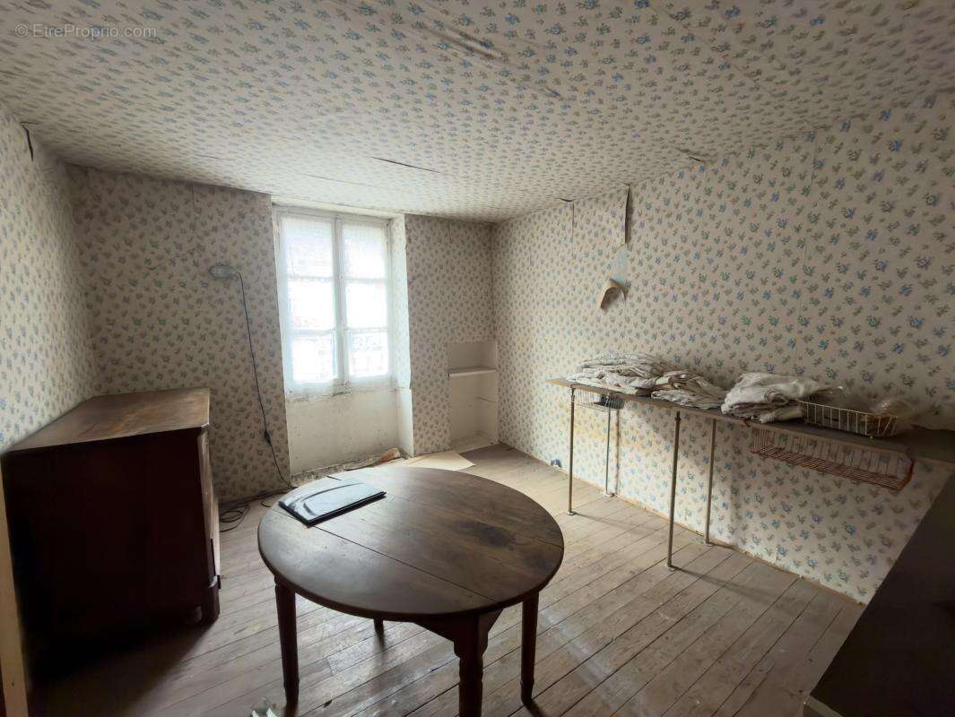 Appartement à SAINT-QUENTIN-SUR-ISERE