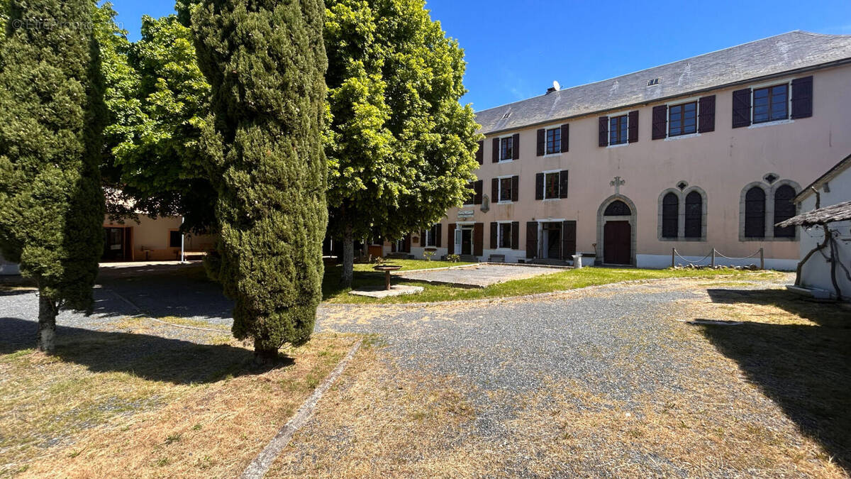 Maison à VILLEFRANCHE-DE-PANAT